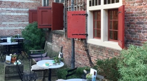Koffieschenkerij_Amsterdam_wall