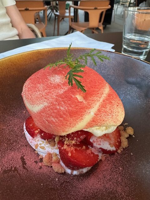 Dessert met aardbei