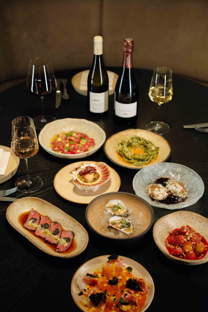 Festive menu restaurant Nela