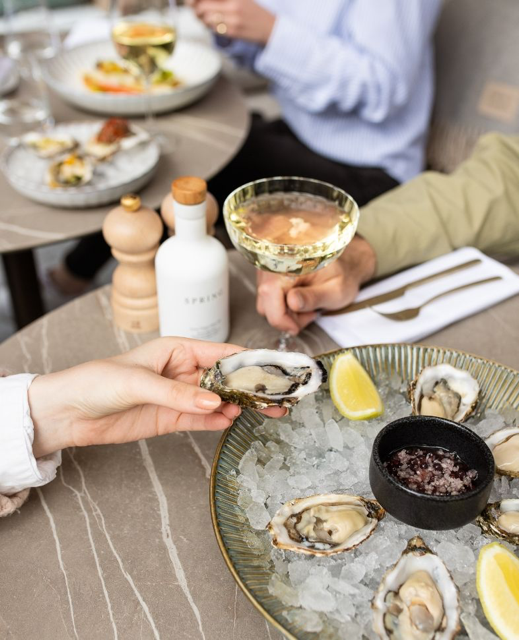 Champagne en oesters