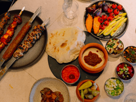 Family Friendly Affair-brunch gerechten bij restaurant Nela wall