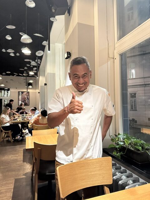 QQ Asian Kitchen chef Nyoman Purnata in Praag