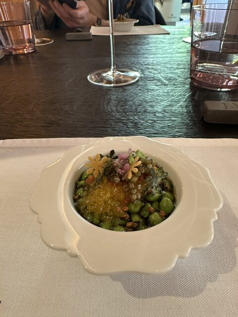 Gerecht gegrilde erwten